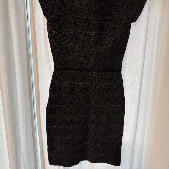 La cite black and grey bandage dress - Picture 2 of 3